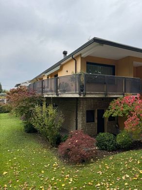 Villa in Treviglio, Provincia di Bergamo