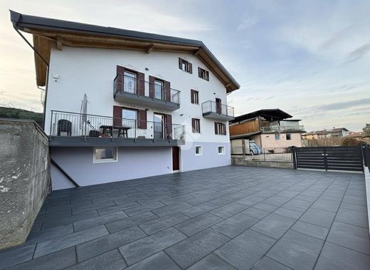 Villa a Campodenno, Trento