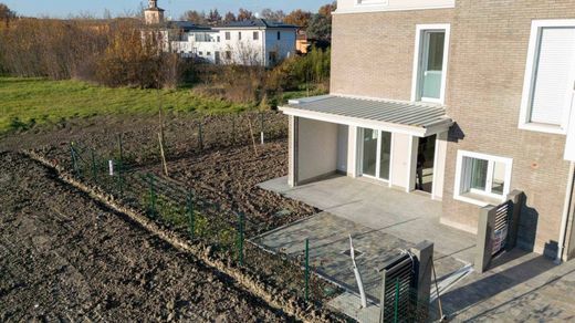 Piso / Apartamento en Módena, Emilia-Romaña