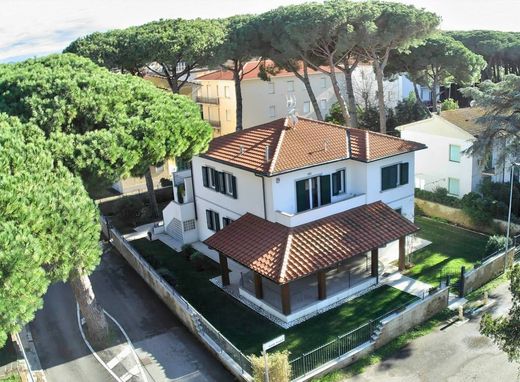 Villa in Cecina, Provincia di Livorno