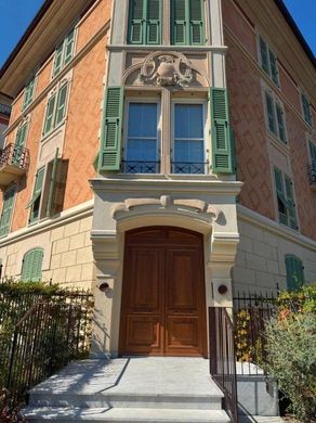 Appartamento a Rapallo, Genova