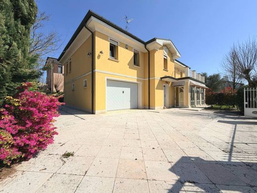 Villa à Carpi, Modène