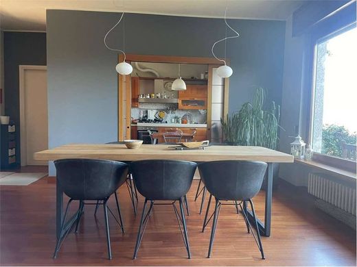 Villa in Ranco, Provincia di Varese