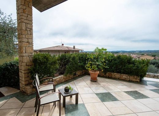 Villa - Sant'Ambrogio di Valpolicella, Provincia di Verona