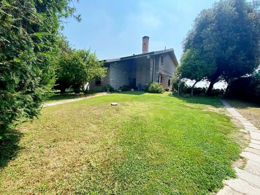 Villa in Ferrara, Provincia di Ferrara