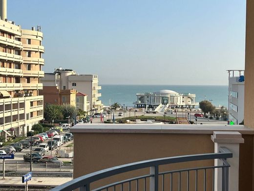 Penthouse Senigallia, Ancona ilçesinde