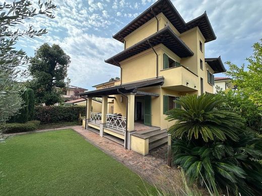 Villa in Pietrasanta, Provincia di Lucca