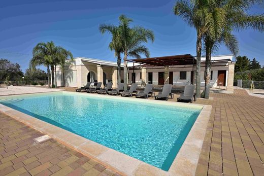Villa in San Vito dei Normanni, Provincia di Brindisi