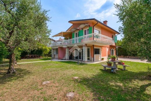 빌라 / Lazise, Provincia di Verona