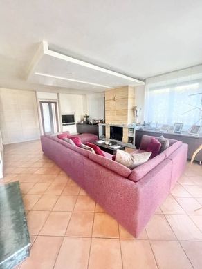 Villa a Camaiore, Lucca