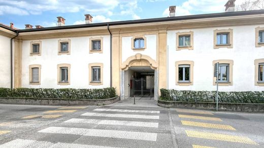 Квартира, Cernusco sul Naviglio, Милан