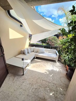 Piso / Apartamento en Lazise, Provincia di Verona