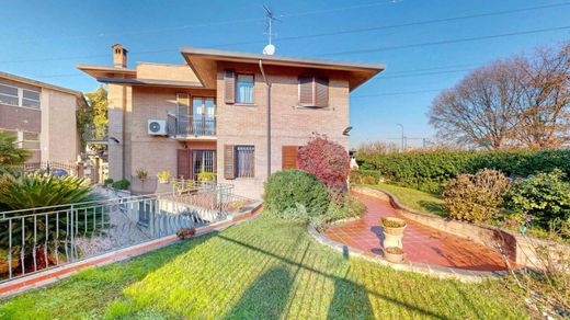 Apartment in Cologno Monzese, Milan