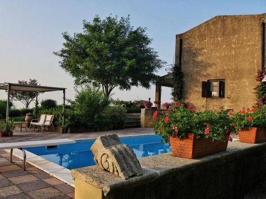 郊区住宅  Santa Lucia del Mela, 墨西拿省