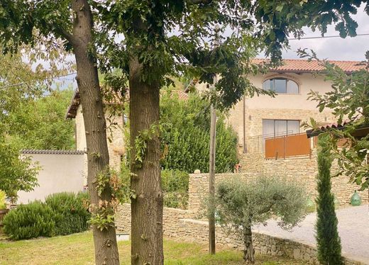 Country House in Somano, Provincia di Cuneo