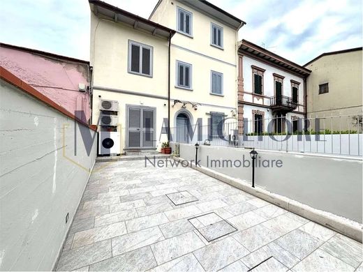 Luksusowy dom w Prato, Provincia di Prato