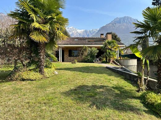 Villa en Mandello del Lario, Provincia di Lecco