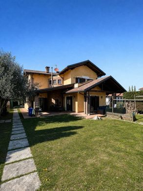 Villa in Chieri, Turin