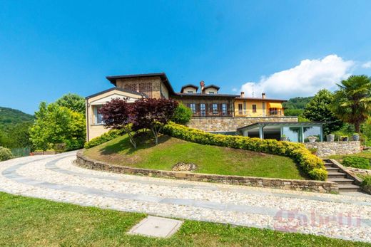 Villa Pontida, Bergamo ilçesinde