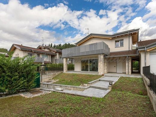 Villa en Cenate di Sotto, Bérgamo