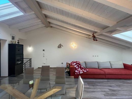 Casa di lusso a Fidenza, Parma