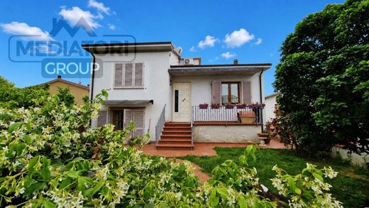 Villa in Cascina, Pisa