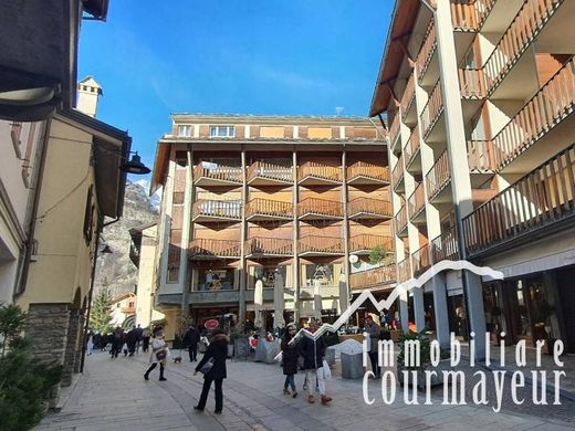 펜트하우스 / Courmayeur, Valle d'Aosta