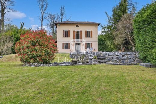 Вилла, Roè Volciano, Provincia di Brescia