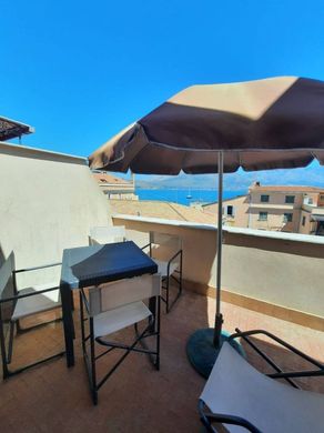 Gaeta, Provincia di Latinaのアパートメント