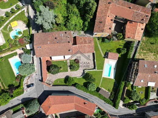 Villa in Bagnatica, Provincia di Bergamo