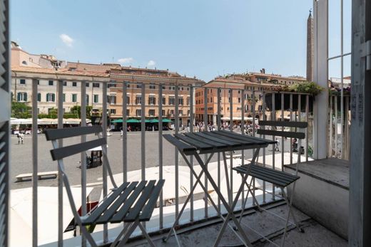 Apartment / Etagenwohnung in Rom, Latium