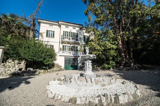 Villa - Castelletto sopra Ticino, Provincia di Novara