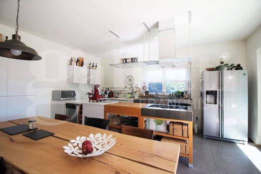 Casale a Oleggio, Novara