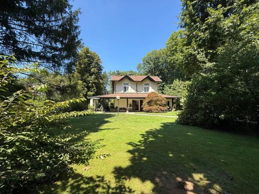 Villa in Cantù, Provincia di Como