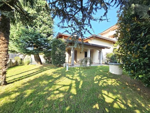 Villa a Lissone, Monza e Brianza