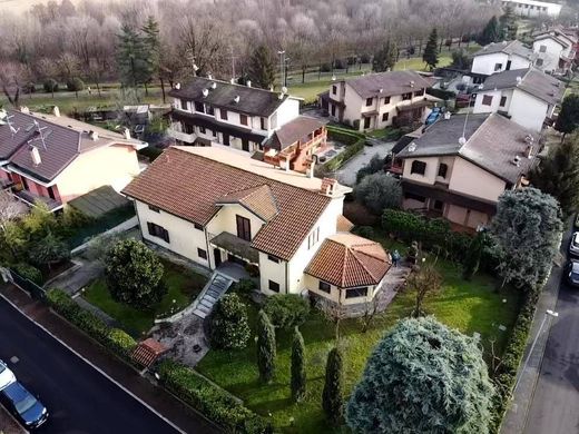 Villa in Gaggiano, Città metropolitana di Milano