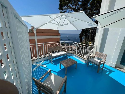 Capri, Napoliのアパートメント