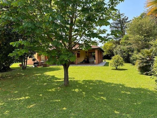 Villa - Camaiore, Provincia di Lucca