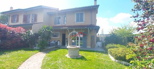 Villa a Rocca di Papa, Roma