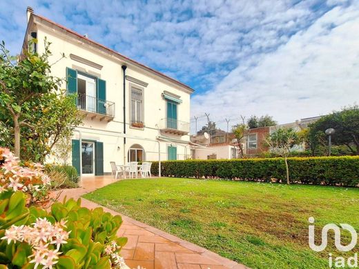 Villa in Pozzuoli, Napoli