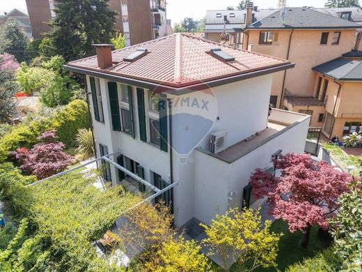 Villa in Monza, Provincia di Monza e della Brianza