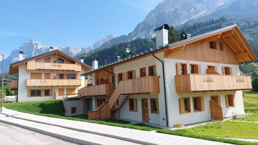 Apartment / Etagenwohnung in Borca, Provincia di Belluno