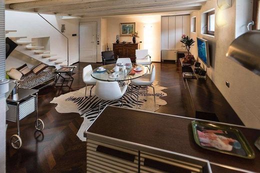 Apartment in Verona, Provincia di Verona