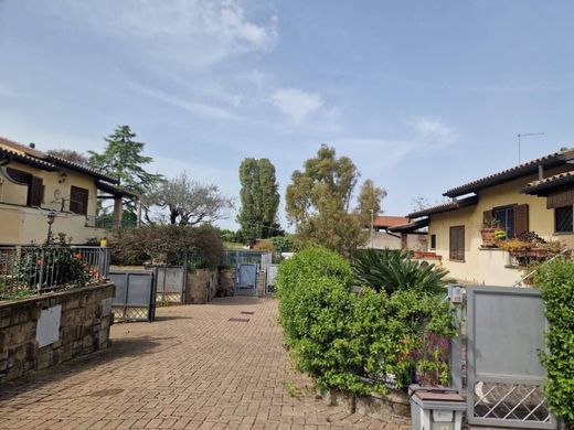 Villa in Rome, Latium