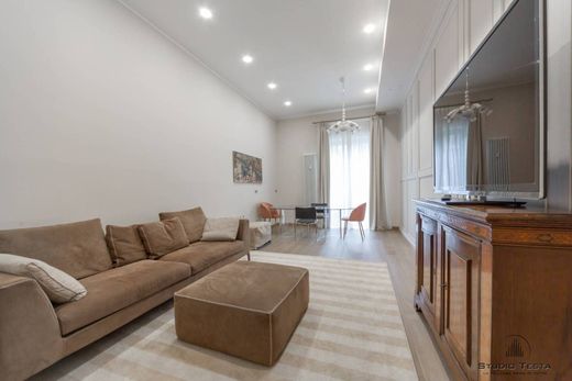 Apartment / Etagenwohnung in Mailand, Lombardei