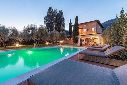 Villa in Lucca, Provincia di Lucca