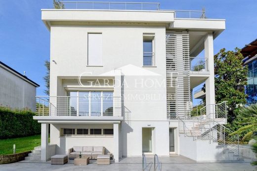 Villa Desenzano del Garda, Brescia ilçesinde