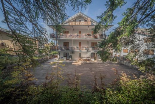 Apartment / Etagenwohnung in Sauze d'Oulx, Turin