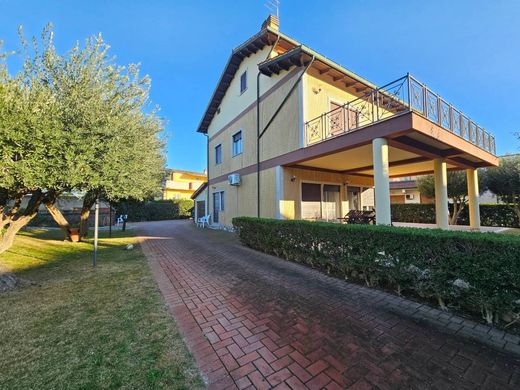 Villa in Anzio, Rome