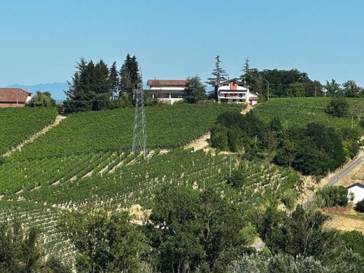 Villa a Nizza Monferrato, Asti